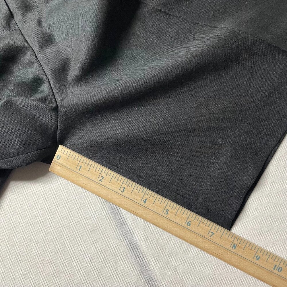 Vintage Talbots Womens Black High Rise Pleated Relaxed Fit Chino Shorts Size 12 - Picture 8 of 9